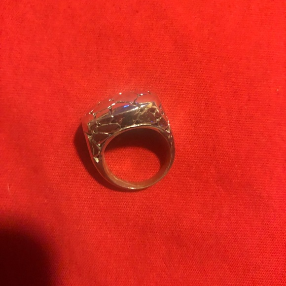 Ring - Picture 2 of 3